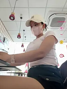 Molly_789 - 脱下内裤，塞进嘴里2分钟🌶️🫦