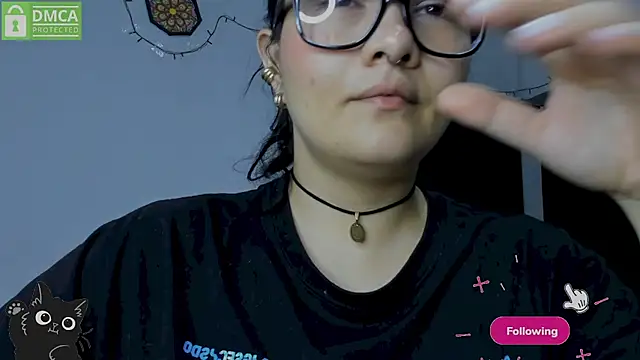 Babe-sofi - Fuck my fat pussy guy!