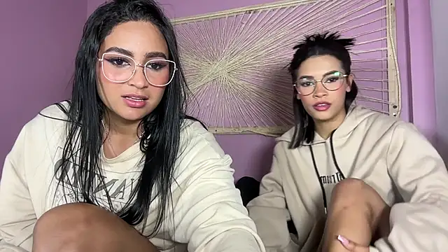 Ashlyrouxx - Oily spank war