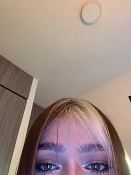 Daniela_ruizz - milk in titts+ahegado