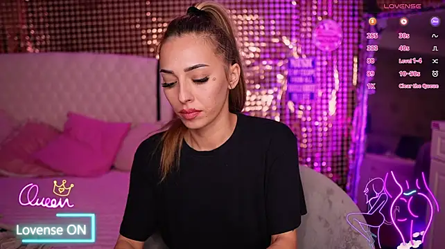 DiannaJOY - Strip-Tease