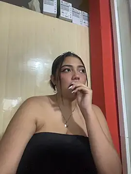 ArianaRougee - Getting juices out of my pussy