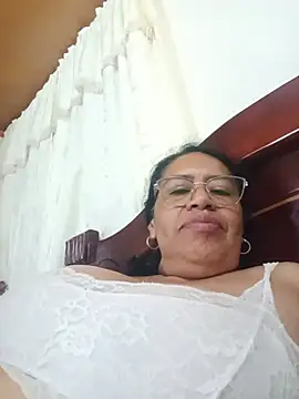 Emilif_ - show pussy 🎀