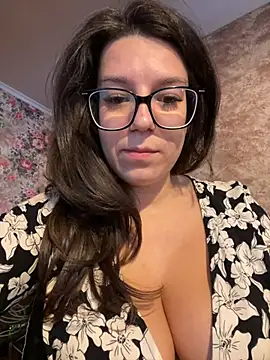 NadiraNoor - 2 vids LT