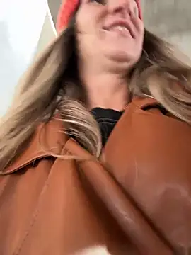 EvvaMur - finger in the ass and suck