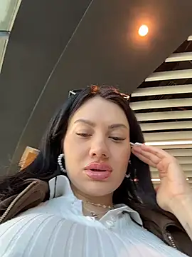 Wet__Bunny - Pinch nipples