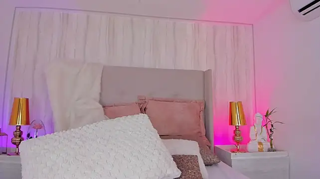 Cleo_johnson - ⭐fingering pussy (doggy)⭐