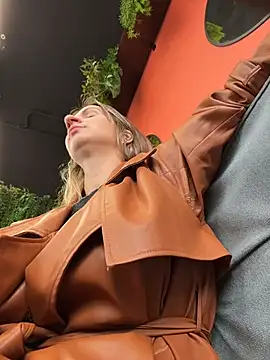 EvvaMur - finger in the ass and suck