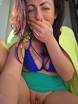 Risky_woman - NEIGHBOURS SEE ME.NAKED SQUIRT