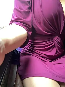 May-Squirt - Make my dress wet in puclic And squirt