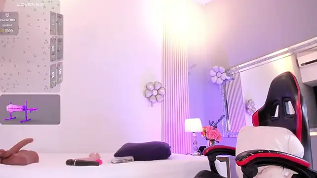 CloeMoon - Oil my ASS🍑 + 2 min ctrl🥵😈🔥