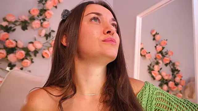 YayMaya - squeeze ass