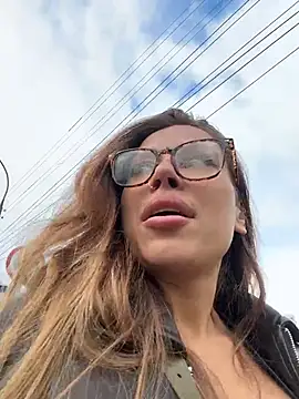 Jucie_Boom - ⚡️RISKY CLITTY RUB IN FRONT OF DRIVER😱