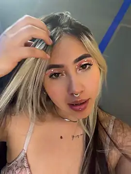 ManuelaVeeleez