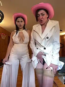 CherryBombs- - OPEN PUSY 1 GIRL /LT CHOOSE