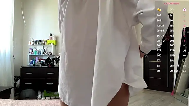 Mishelika - take off one's shirt