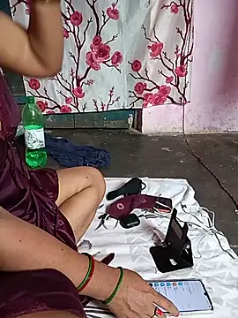 Poojasexy71
