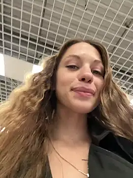 Olivia_Jemison - Spit on my pussy + smear on clit