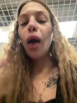 Olivia_Jemison - Spit on my pussy + smear on clit
