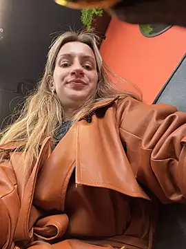 EvvaMur - finger in the ass and suck
