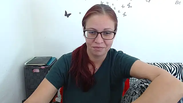 LadyHellene - bubble shower show ;)