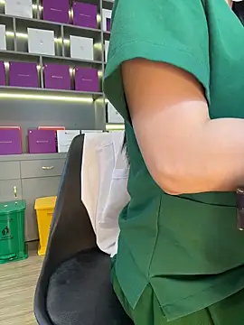 Secretly_masturbating - Fucking and squirting at work
