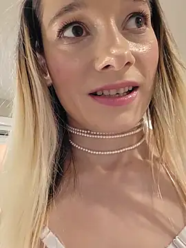 Chloe_StClaire - Naked 3 minutes