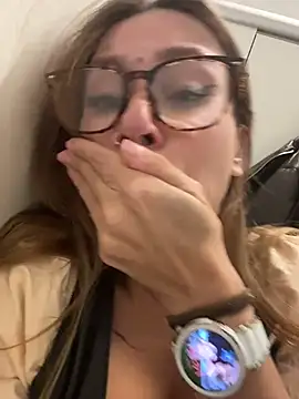Jucie_Boom - ⚡️RISKY CLITTY RUB IN FRONT OF DRIVER😱