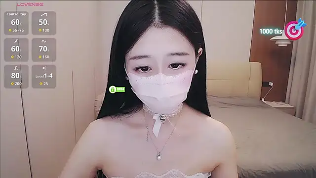 CN-xiaofei - 捏乳头+裸上身
