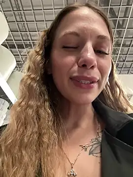 Olivia_Jemison - Fingering pussy in STORE