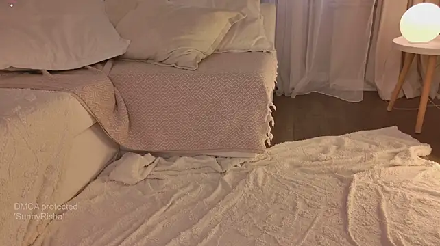 SunnyRisha - slaps ass x3