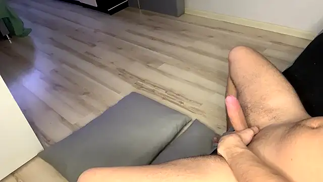 MoonBabyCouple - doggy pose butt close to cam