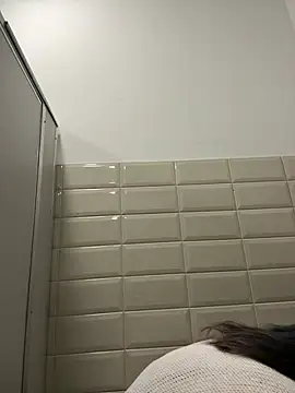 Only_April - Rough fingering to orgasm
