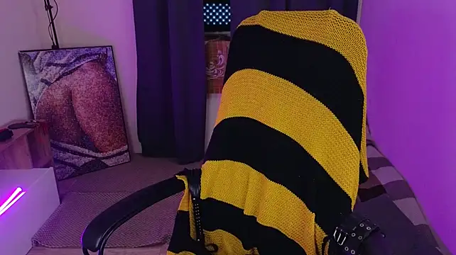 Lottieloon - Slutty ass spanking x20