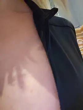 MILFBARBY - Make me squirt in public place