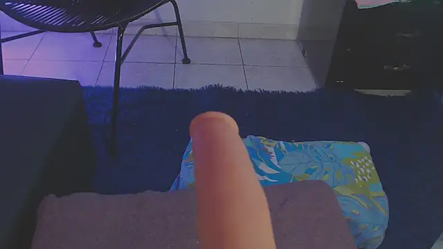 Cameronglen1 - doggy in pantys