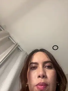 Anniieeford_ - zoom playing with the pussy