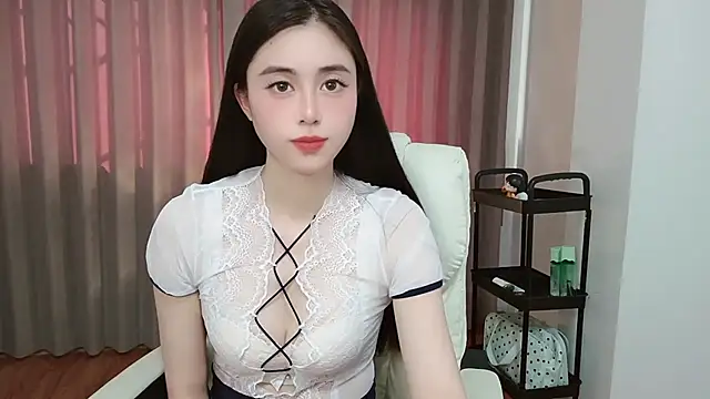 Yumi20052 - 精油抹胸+性感口水