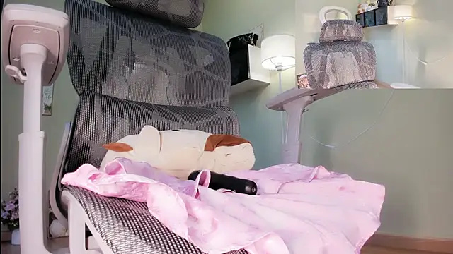 Nery_Asian - cream pie pussy