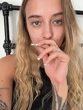 Enjoy_my_beauty - slap naked clit