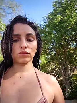Izabella_Bella - All naked outdoor 😍