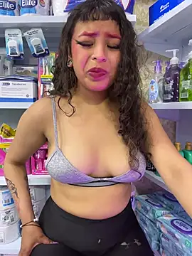 Alana_king7
