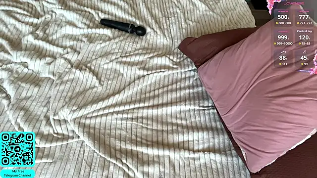MadalynNosel - sexy doggy + 10 slaps ass