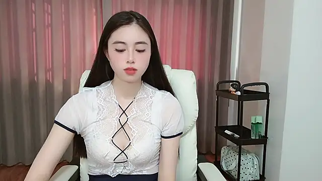 Yumi20052 - 精油抹胸+性感口水