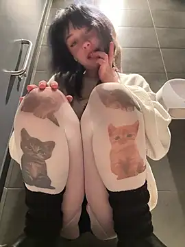 Only_April - LOUD MOANS