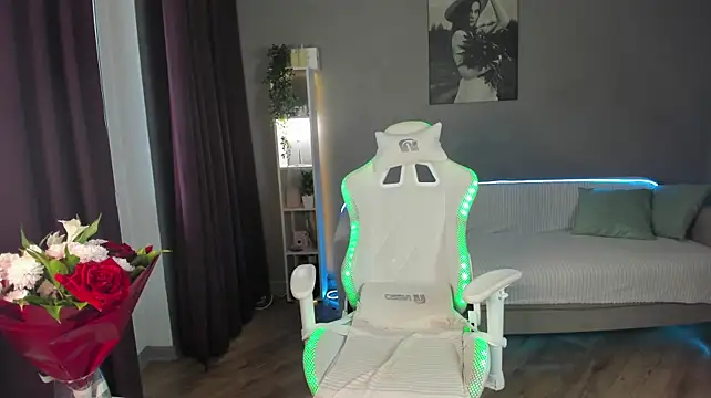 Amber_Gaze - finger my wet pussy
