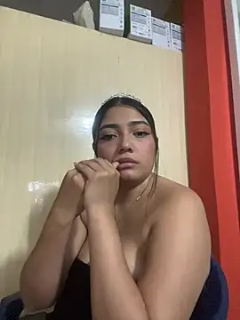 ArianaRougee - Getting juices out of my pussy