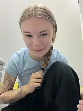 -MiaKitty - Risky open door & massage naked boobs 2m