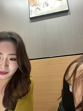 CiCi9 - 🦌园长户外舔闺蜜奶头
