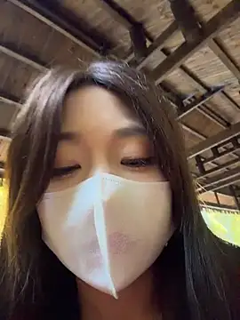 _Galax- - 户外公园狼牙手指套抽插2分钟